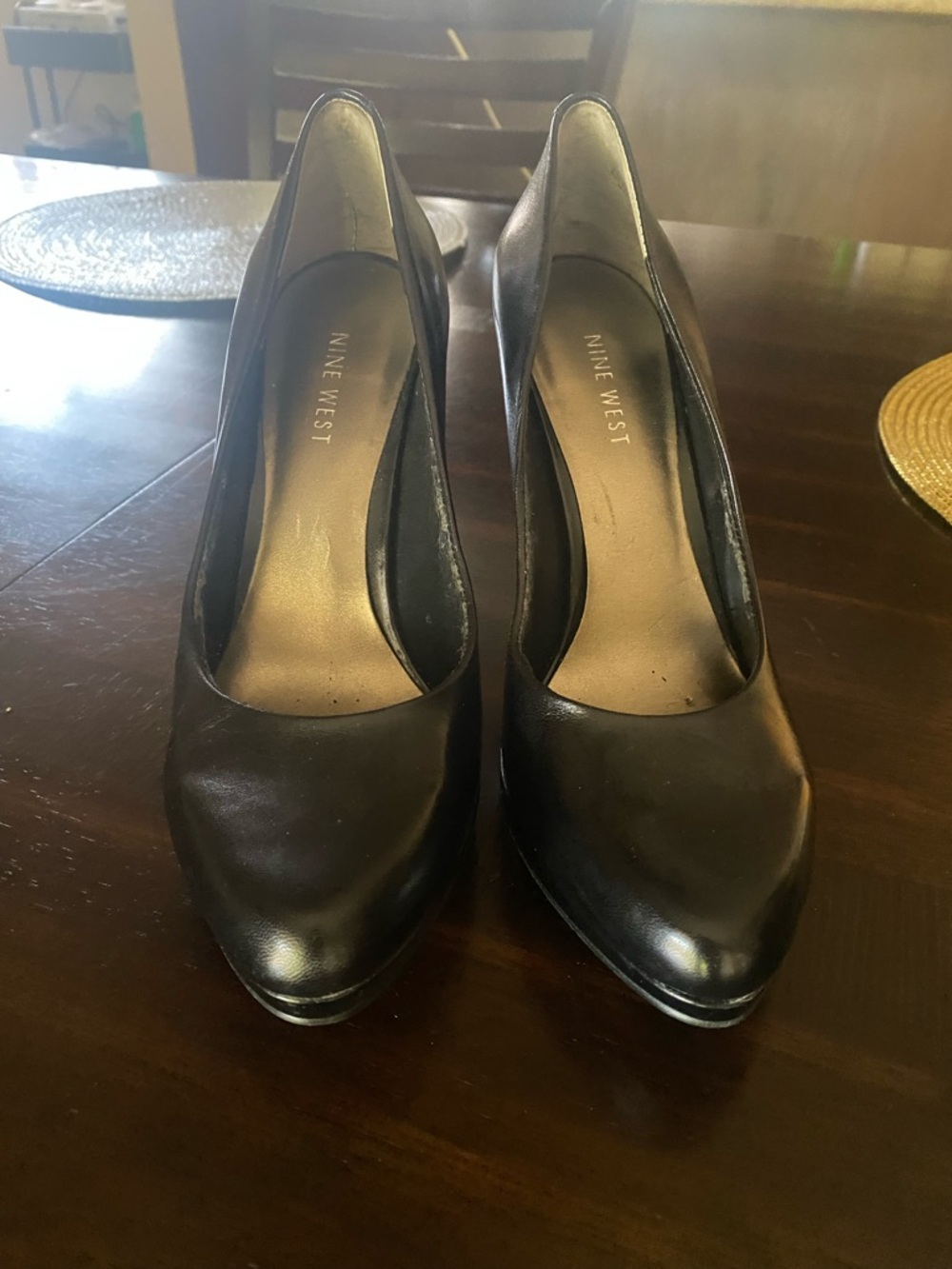 Nine West Black Leather Pointed Pumps with Low Platform